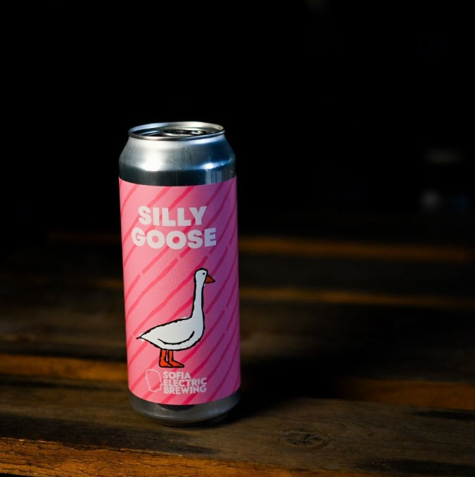 Silly Goose Raspberry Wheat Ale 5.4% 500ml.